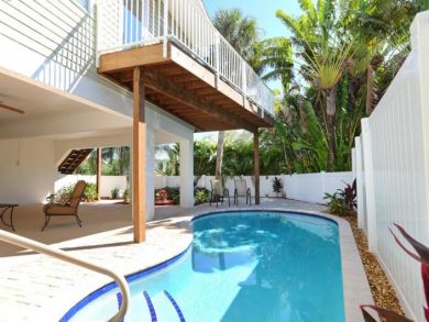Anna Maria Bay & Gulf Views Vacation Pool Home