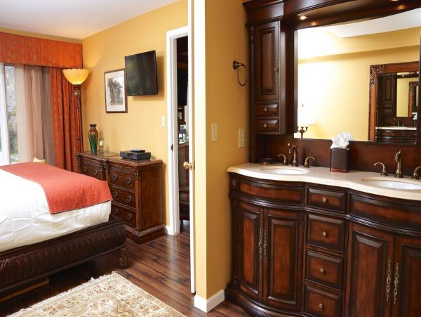 Luxury Avon Vacation Condo walk to Lifts