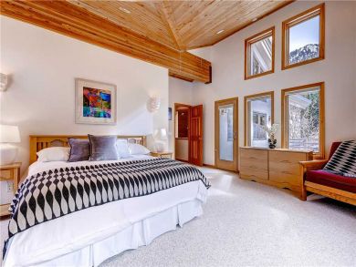 Deluxe Rental Home in Alta Utah - Ski in Ski Out - Sleeps 16