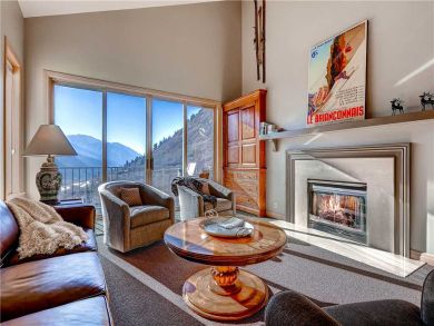 Alta Condo 884370