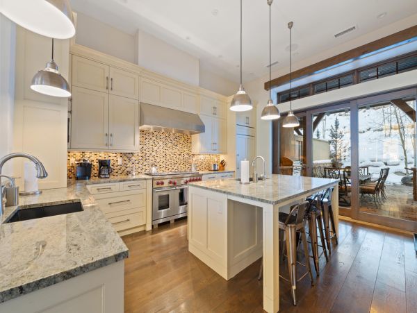 Ultra Modern 5 Bedroom Vail Home Sleeps 10 Great Location