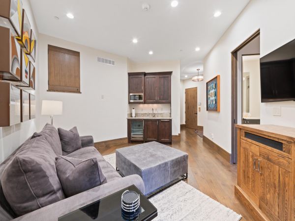 Ultra Modern 5 Bedroom Vail Home Sleeps 10 Great Location