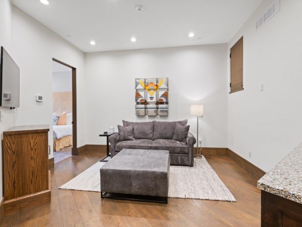 Ultra Modern 5 Bedroom Vail Home Sleeps 10 Great Location