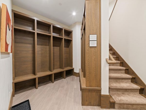 Ultra Modern 5 Bedroom Vail Home Sleeps 10 Great Location