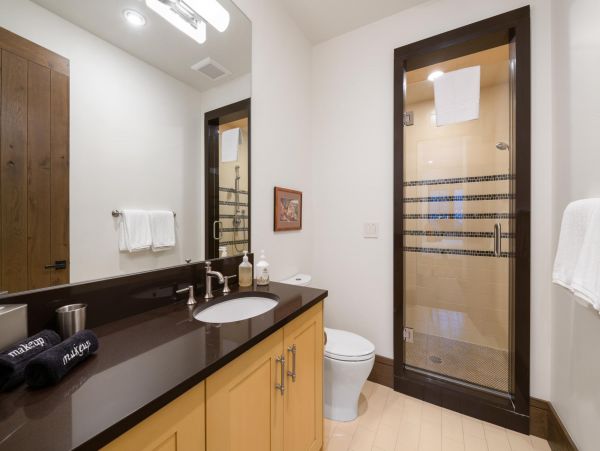 Ultra Modern 5 Bedroom Vail Home Sleeps 10 Great Location