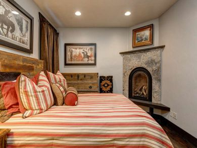 Park City Deer Valley Luxury Vacation Home with 5 Bedrooms Park City Deer Valley Luxury Vacation Home with 5 Bedrooms