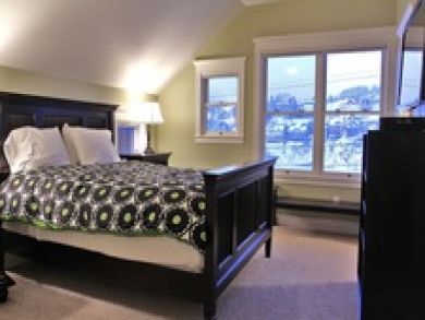 Bedroom 2 with king bed