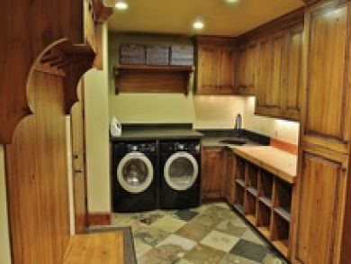 Laundry/ski room Laundry/ski room