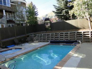 Outdoor hot tub Outdoor hot tub