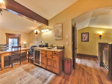 Olde Town Five Bedroom Rental Luxury Olde Town Five Bedroom Rental Luxury
