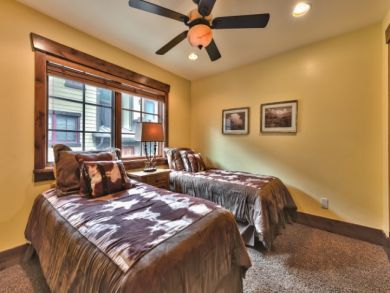 Olde Town Five Bedroom Rental Luxury Olde Town Five Bedroom Rental Luxury