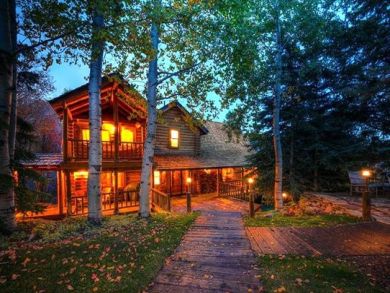 Sundance, Provo Luxury Cabin Close to Lift- 6 Bedrooms, Sleeps 18