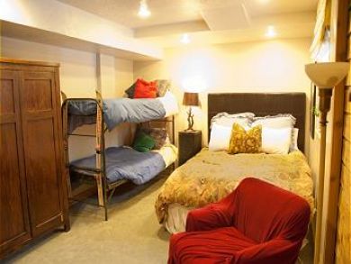Full bed & one set of bunk beds in second bedroom Full bed & one set of bunk beds in second bedroom