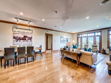 Avon Condo 884434