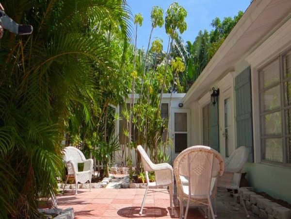 Bradenton Beach Value 2 Bedroom Vacation Home Walk To Beach
