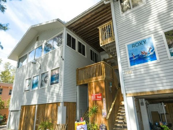 Holmes Beach Two Bedroom One Bathroom Vacation Condo