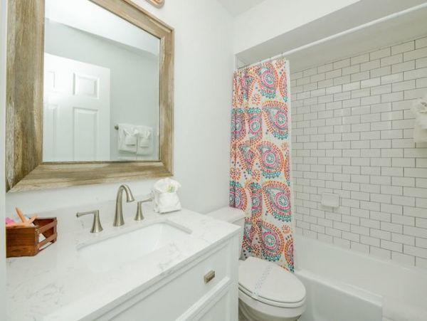 Holmes Beach Two Bedroom One Bathroom Vacation Condo