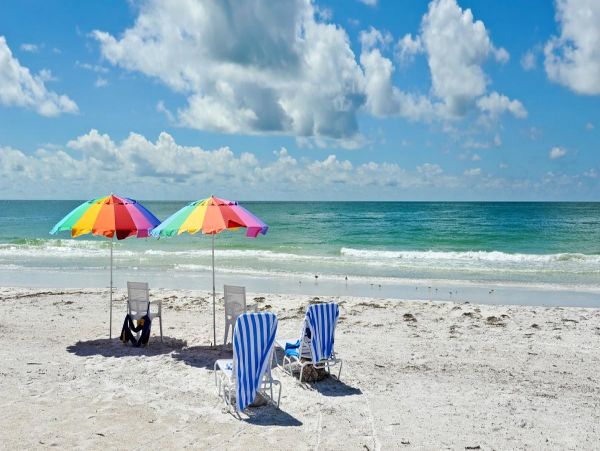 Holmes Beach Two Bedroom One Bathroom Vacation Condo