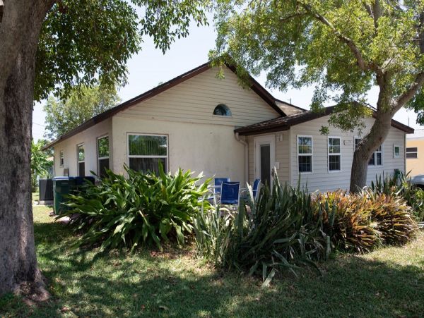 Charming Beach Cottage Vacation Rental Anna Maria Island