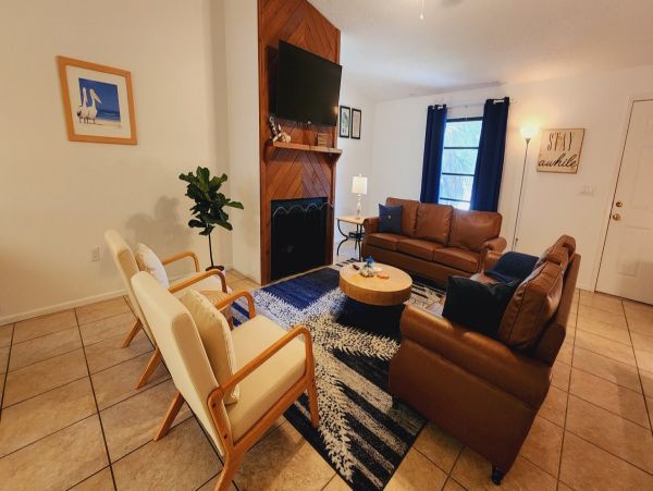 Elevated Two Bedroom Duplex in Holmes Beach
