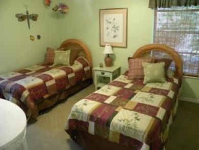 Third Bedroom with Twin Beds
