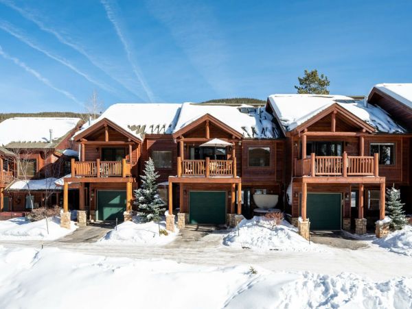 Spacious 3 Bedroom Townhome in Winter Park Sleeps 10