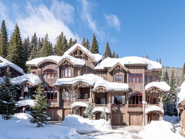 Winter Park Luxurious 4 Bedroom Townhome Hot Tub & Deck