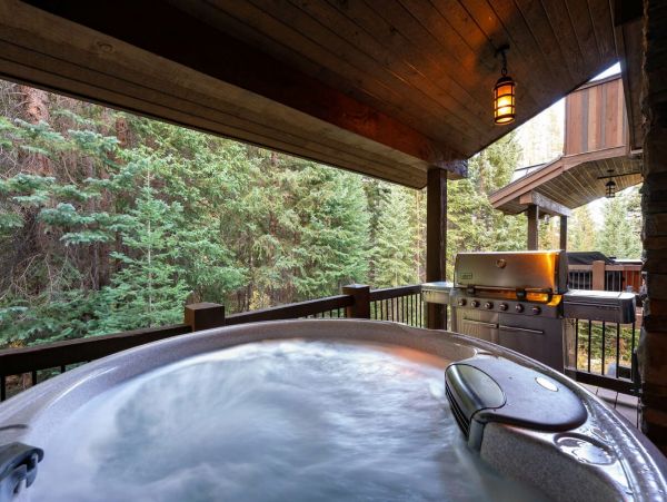 Winter Park Luxurious 4 Bedroom Townhome Hot Tub & Deck