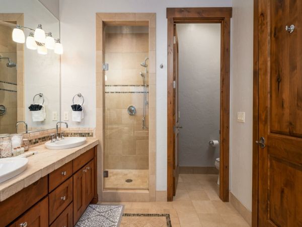 Winter Park Luxurious 4 Bedroom Townhome Hot Tub & Deck