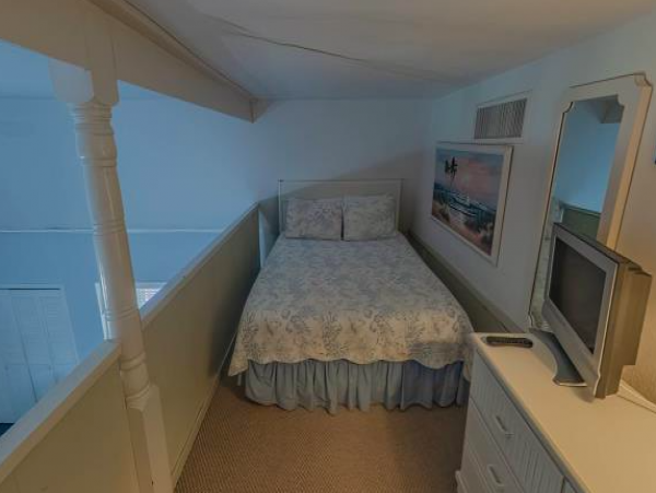 Longboat Key Vacation Rental with a Loft Sleeps Six Guests!