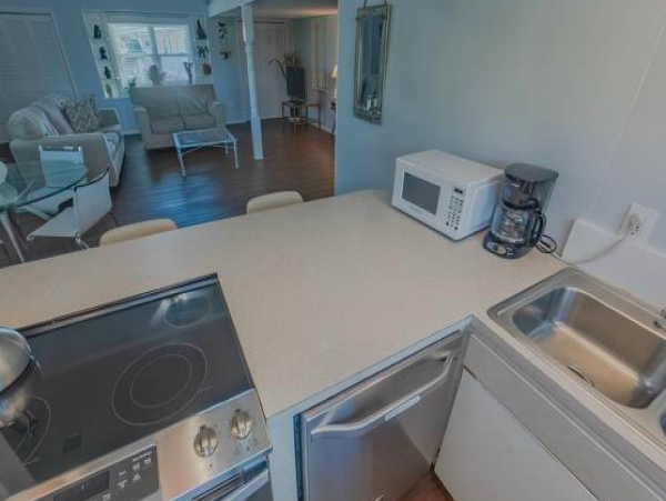 Longboat Key Vacation Rental with a Loft Sleeps Six Guests!
