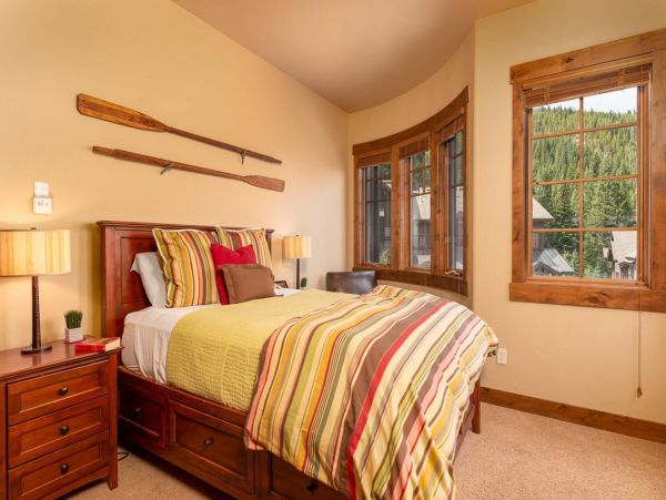 Winter Park Mountain Modern 4 Bedroom Rental Hot Tub & Views