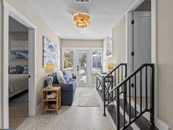 Anna Maria Island Vacation Rental - Beach Cottage Near Pine Avenue