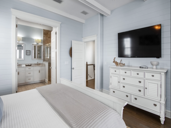 Anna Maria Main House & Guest House with Pool Bay Beach Across the Street