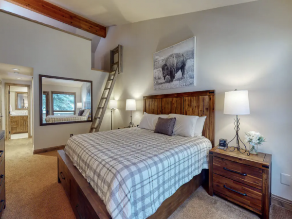 Four Bedroom Ski Rental Home in Vail Sleeps 10 Guests