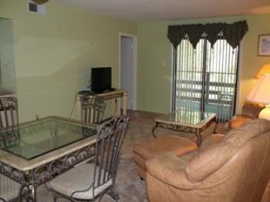 Living & dining area