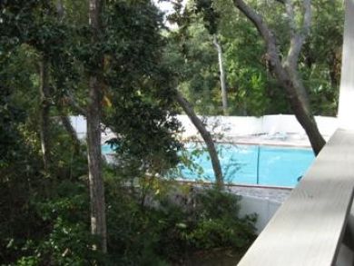 Amelia Island Condo - Sleeps 4 - Short Walk to Beach