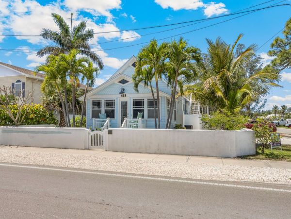 Anna Maria Island Canal Front 2 Bedroom Vacation Home Rental