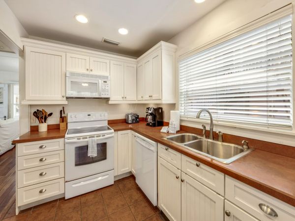 Anna Maria Island Canal Front 2 Bedroom Vacation Home Rental