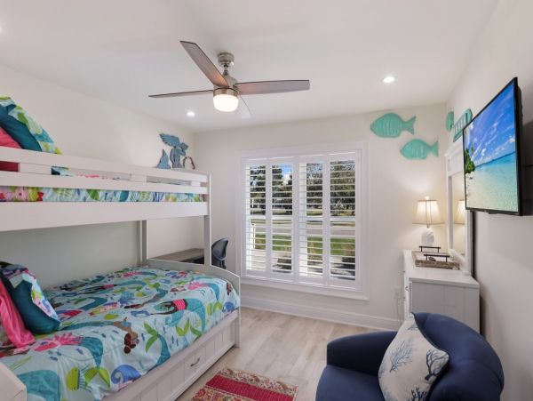 Anna Maria Island 4 Bedroom Cottage Just 5 Houses from Gulf!