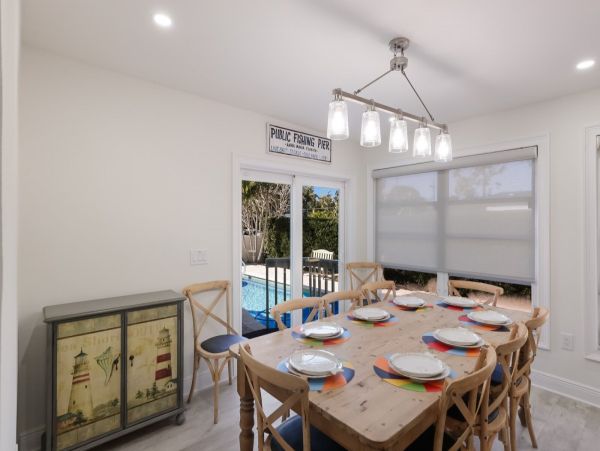 Anna Maria Island 4 Bedroom Cottage Just 5 Houses from Gulf!