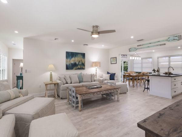 Anna Maria Island 4 Bedroom Cottage Just 5 Houses from Gulf!