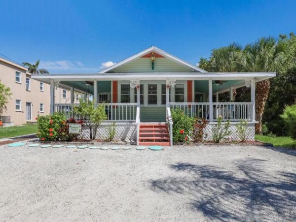 Anna Maria Island Three Bedroom Rental- Weekly
