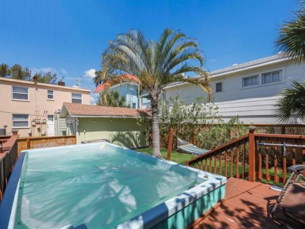 Anna Maria Island Three Bedroom Rental- Weekly