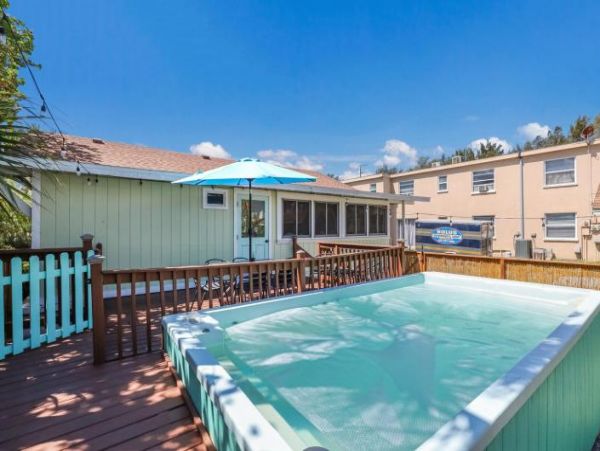 Anna Maria Island Three Bedroom Rental- Weekly