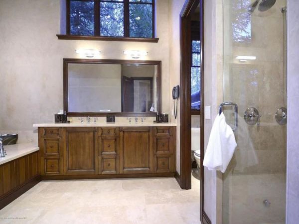 Luxury Five Bedroom Vacation Estate Ski in Ski out