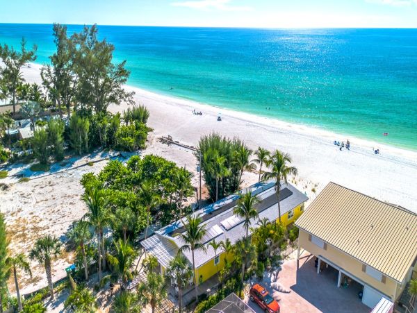 Gulf_Front Retreat in Holmes Beach - One Bedroom Vacation Rental on Sand!