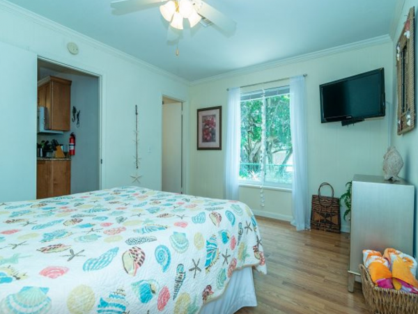 One Bedroom Rental in a fourplex in Holmes Beach