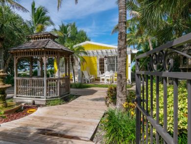 One Bedroom Holmes Beach Vacation  Rental