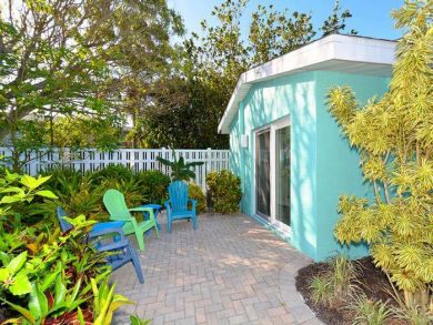 Anna Maria Island Vacation Home Sleeps 6 Walk to Beach